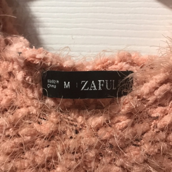 Zaful cropped popcorn sweater ❤️‍🔥 - Picture 3 of 3